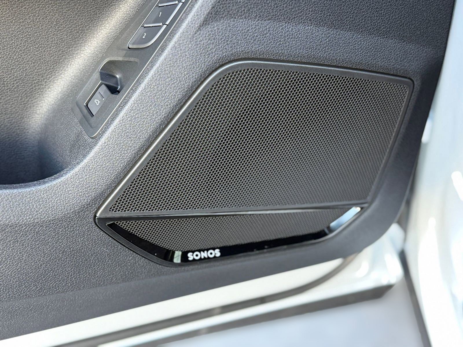 New 2025 Audi Q3 2.0T Premium image 22