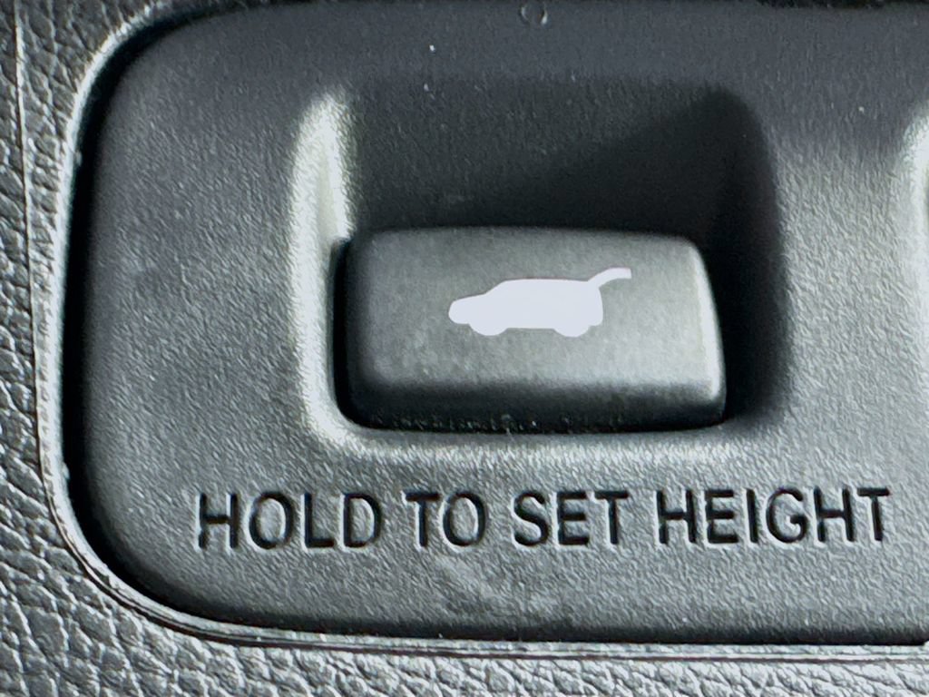 Used 2021 Honda CR-V Touring image 32