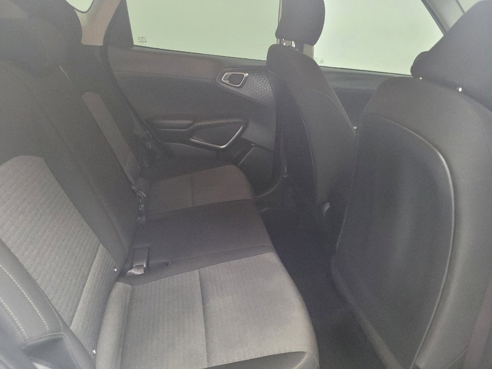 Used 2021 Kia Soul S image 19