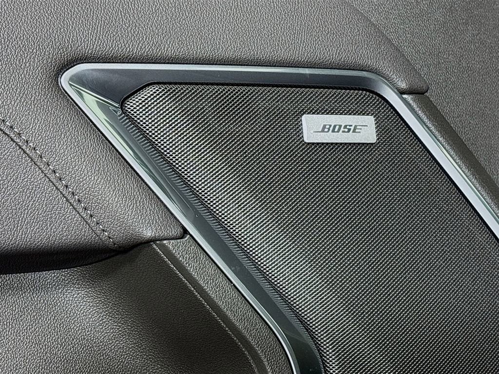 New 2025 GMC Sierra 3500 SLT w/ SLT Convenience Package image 18