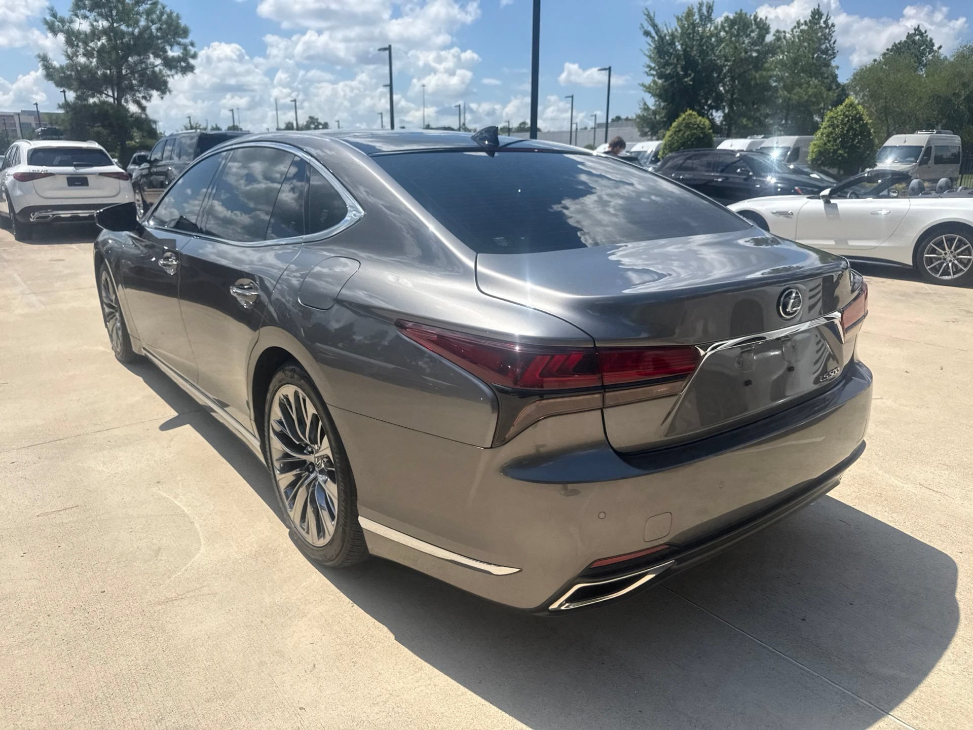 Used 2023 Lexus LS 500 w/ Interior Upgrade Package RWD image 6