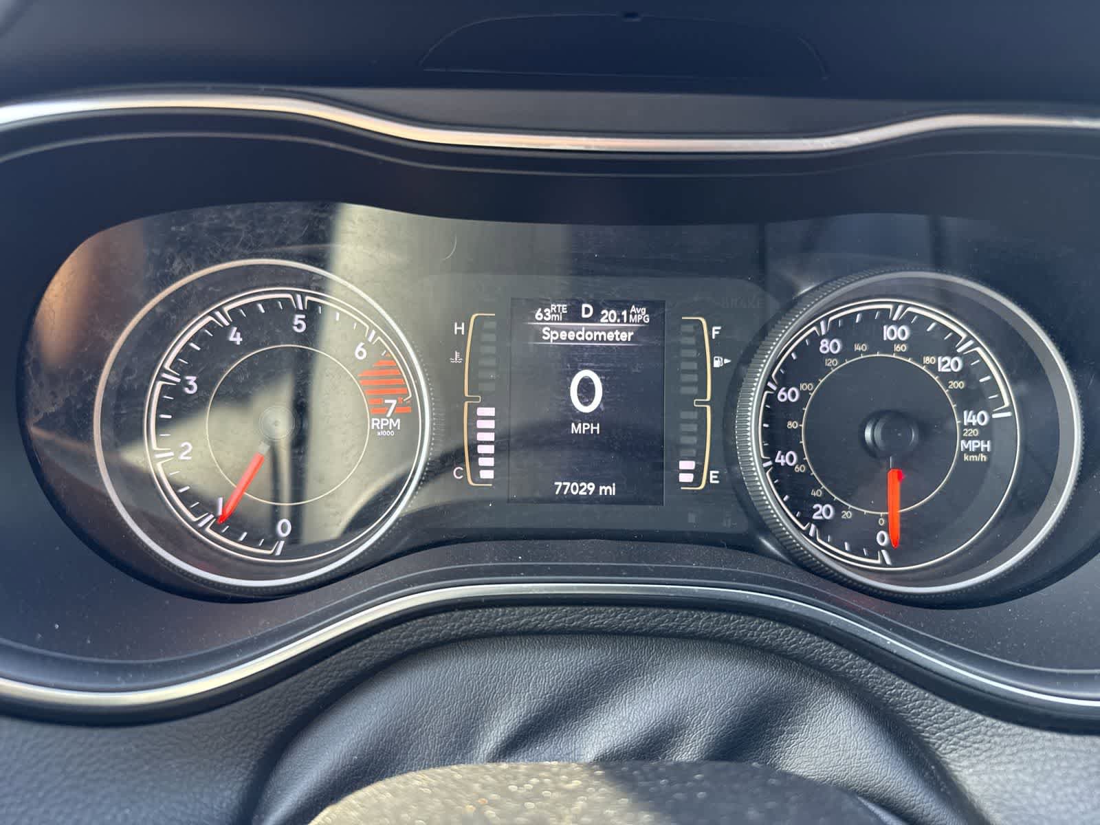 Used 2019 Jeep Cherokee Latitude Plus FWD image 25
