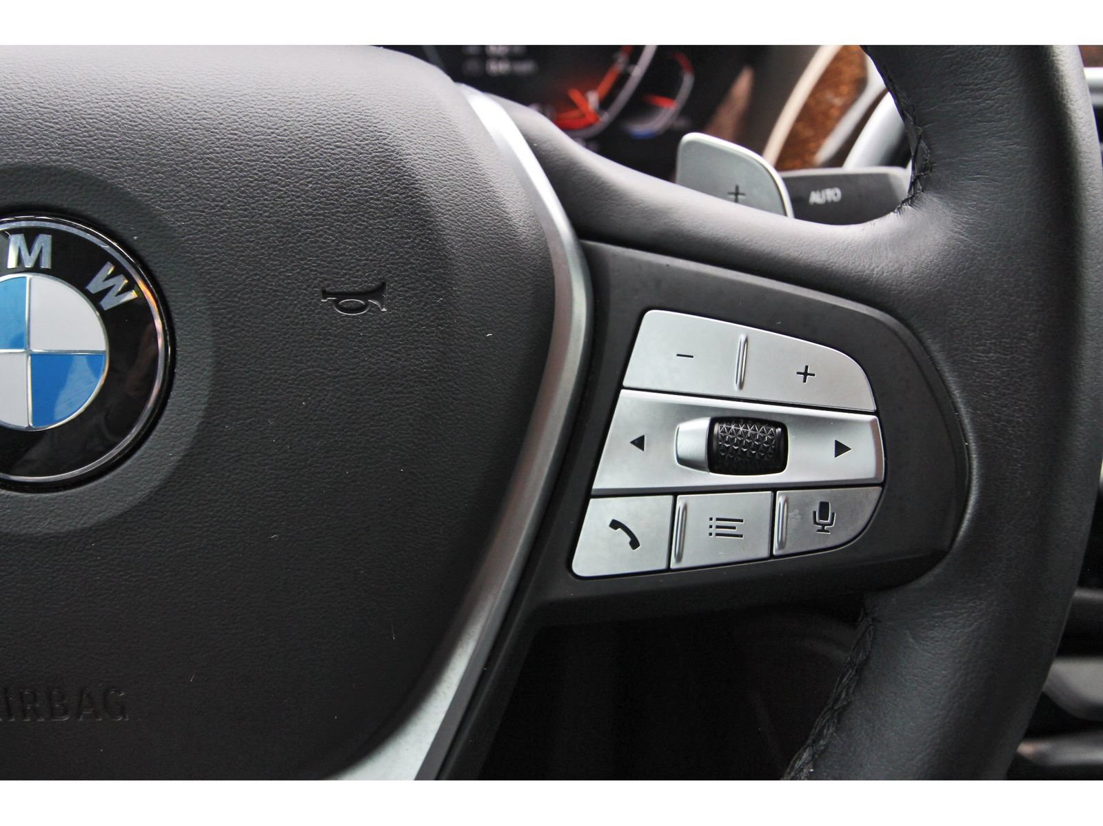 Used 2024 BMW X4 xDrive30i AWD/4WD image 19