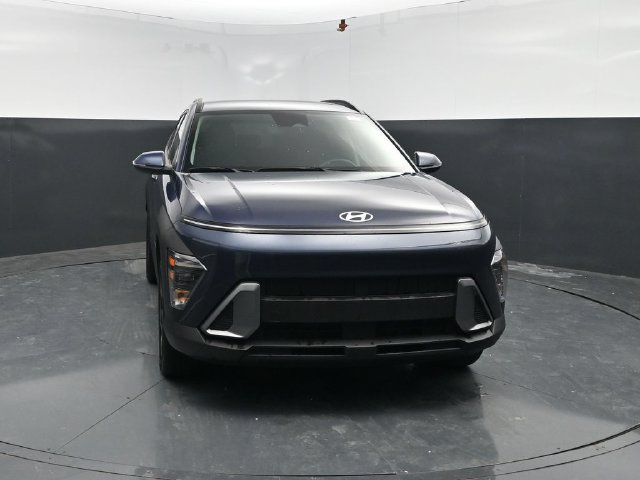 Used 2025 Hyundai Kona SEL AWD/4WD image 2
