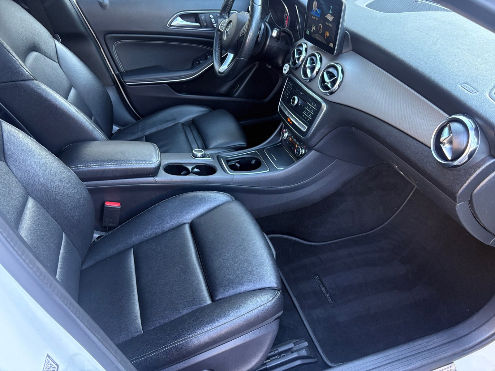 Used 2018 Mercedes-Benz GLA 250 4MATIC image 31