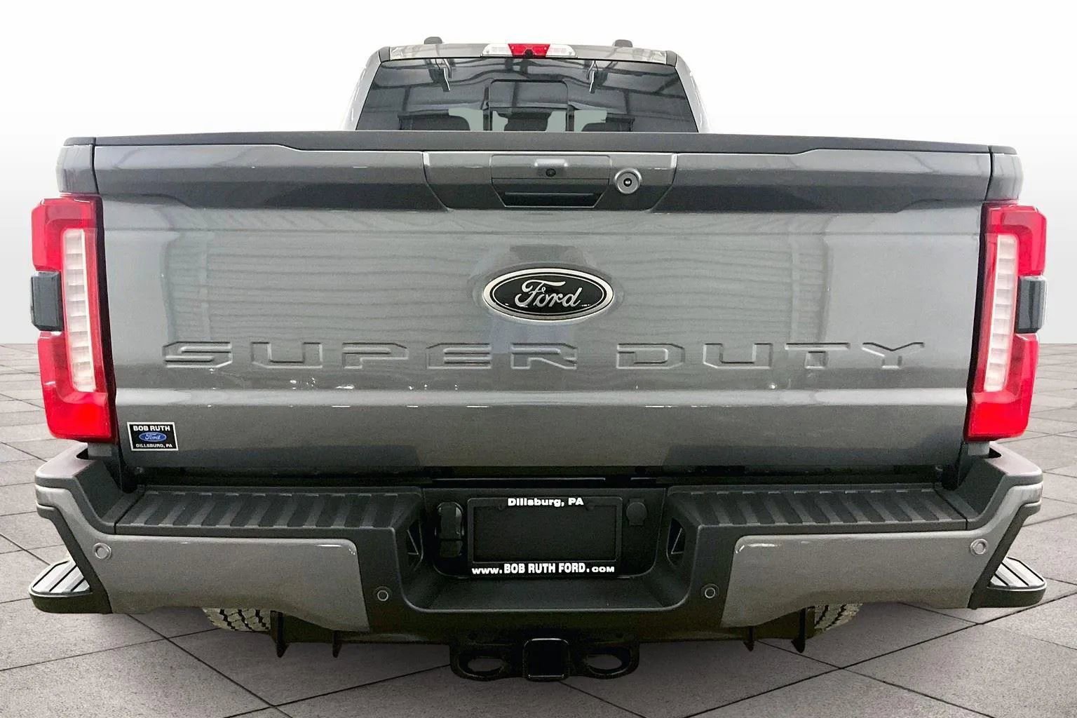 New 2026 Ford F250 Lariat w/ Black Appearance Package image 4
