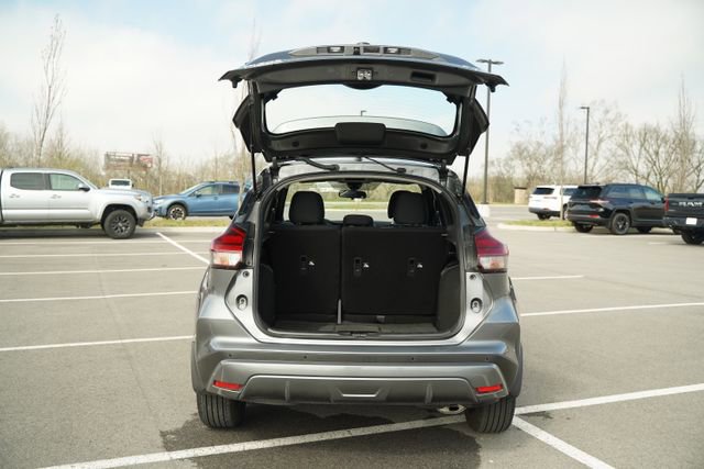 Used 2024 Nissan Kicks SR image 17