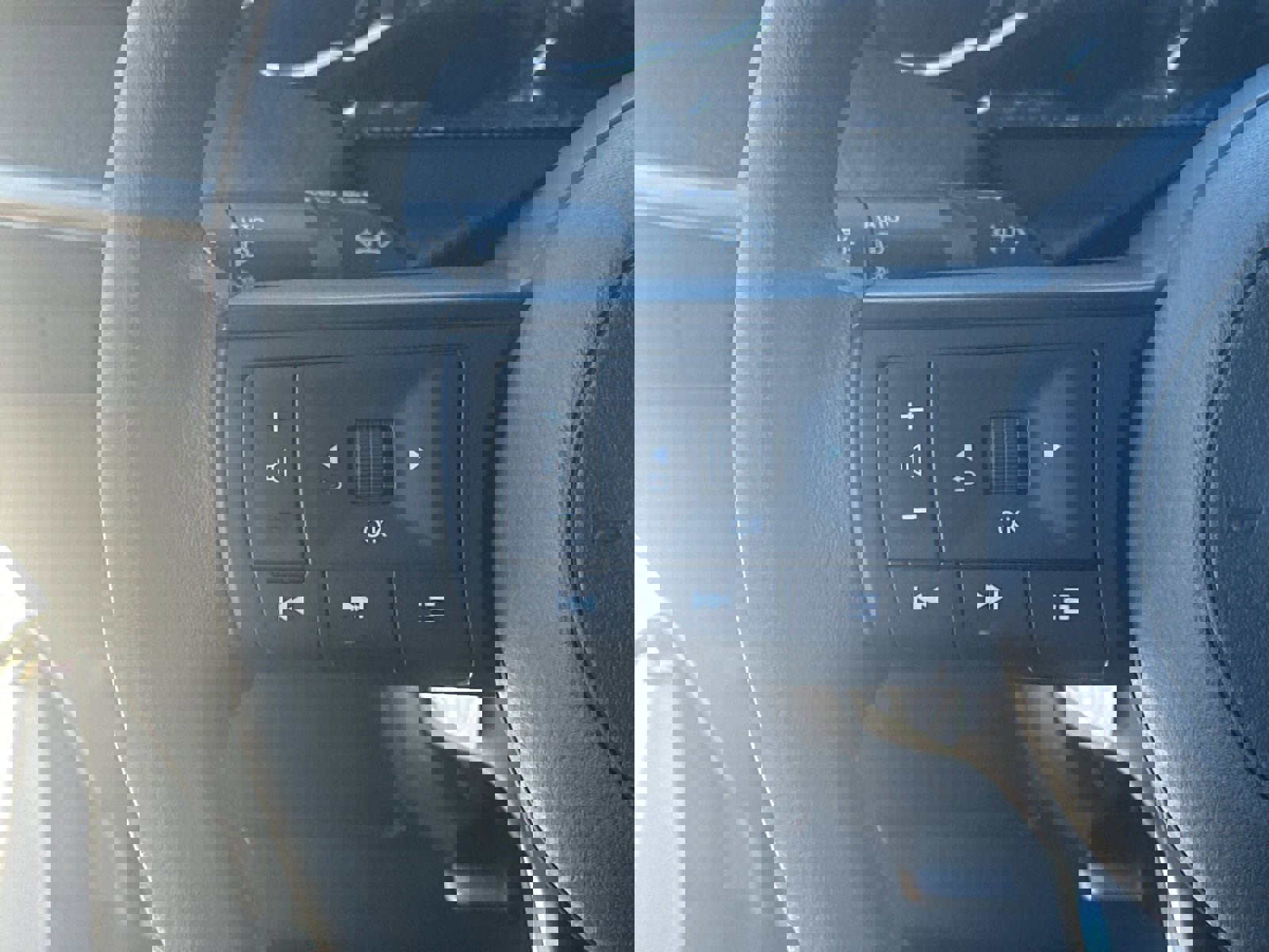 New 2026 Nissan Kicks SV image 24