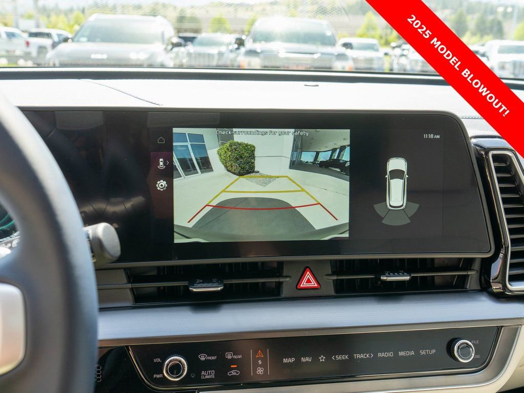 New 2025 Kia Sportage EX image 22