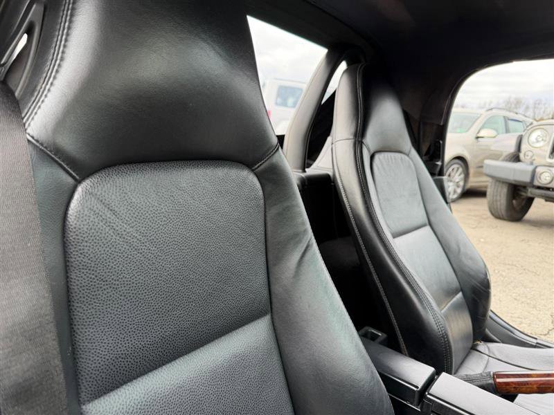 Used 2000 BMW Z3 2.5i RWD image 14