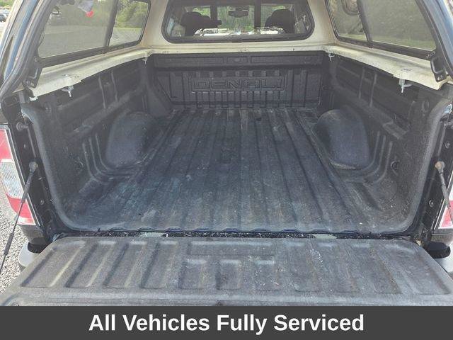 Used 2020 GMC Canyon Denali image 13