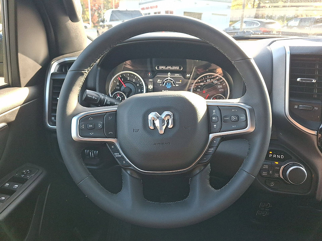 Used 2025 RAM 1500 Big Horn AWD/4WD image 17