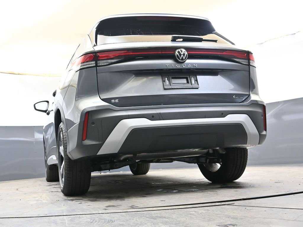 New 2026 Volkswagen Tiguan SE image 32