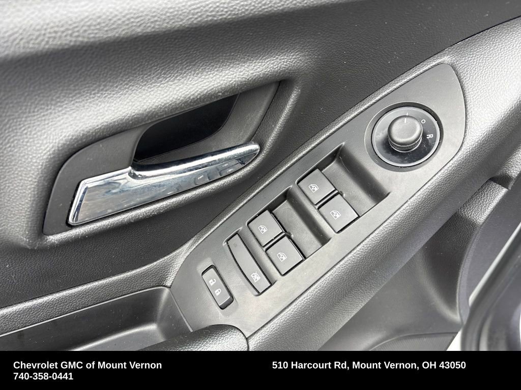 Used 2022 Chevrolet Trax LS w/ Tint and Cruise Package image 14