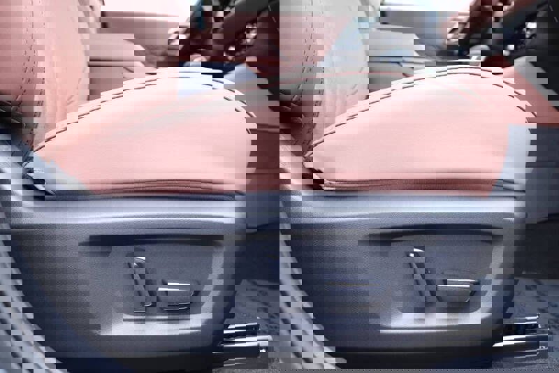 New 2025 Mitsubishi Outlander SEL image 10