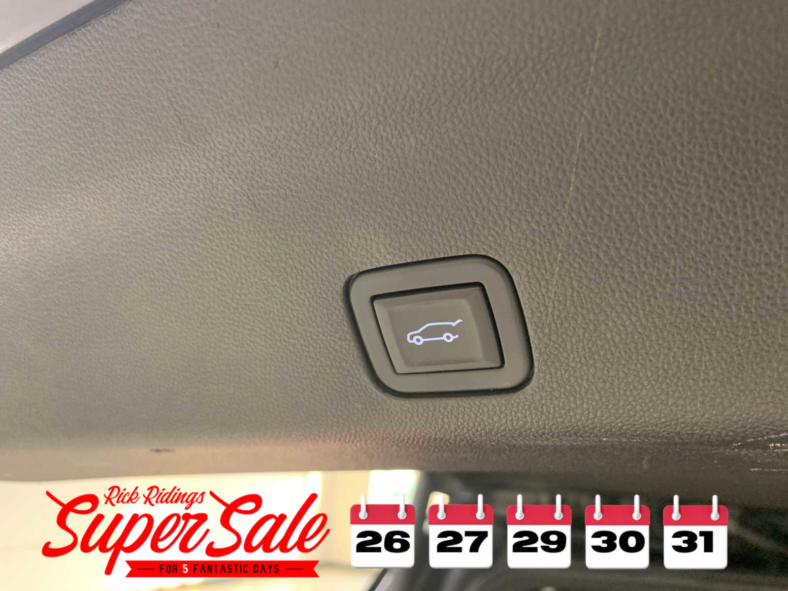 Used 2021 Chevrolet Tahoe Z71 w/ Rear Media and Nav Package image 9