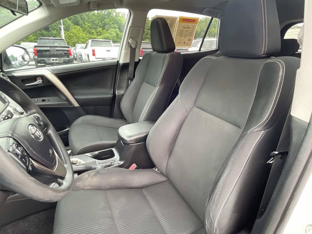 Used 2014 Toyota RAV4 XLE FWD image 29