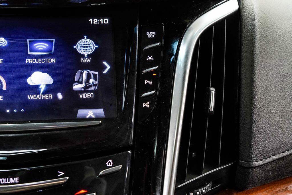 Used 2020 Cadillac Escalade Luxury image 31