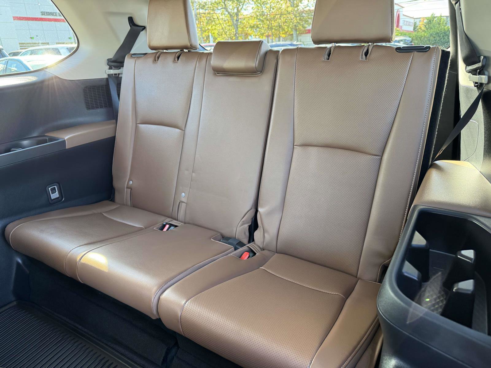 Used 2024 Toyota Grand Highlander Platinum image 9