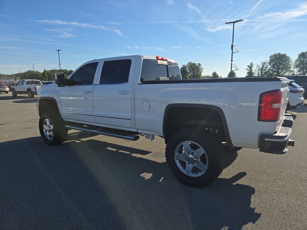 Used 2015 GMC Sierra 2500 SLT w/ Duramax Plus Package image 4