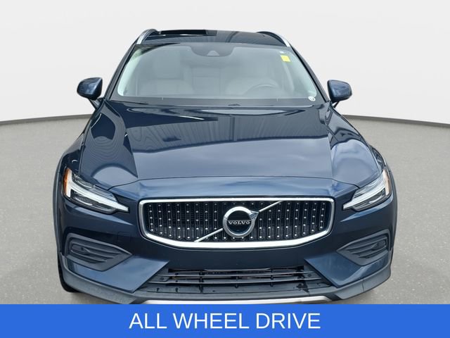 Used 2020 Volvo V60 T5 Cross Country w/ Protection Package Premier AWD/4WD image 2