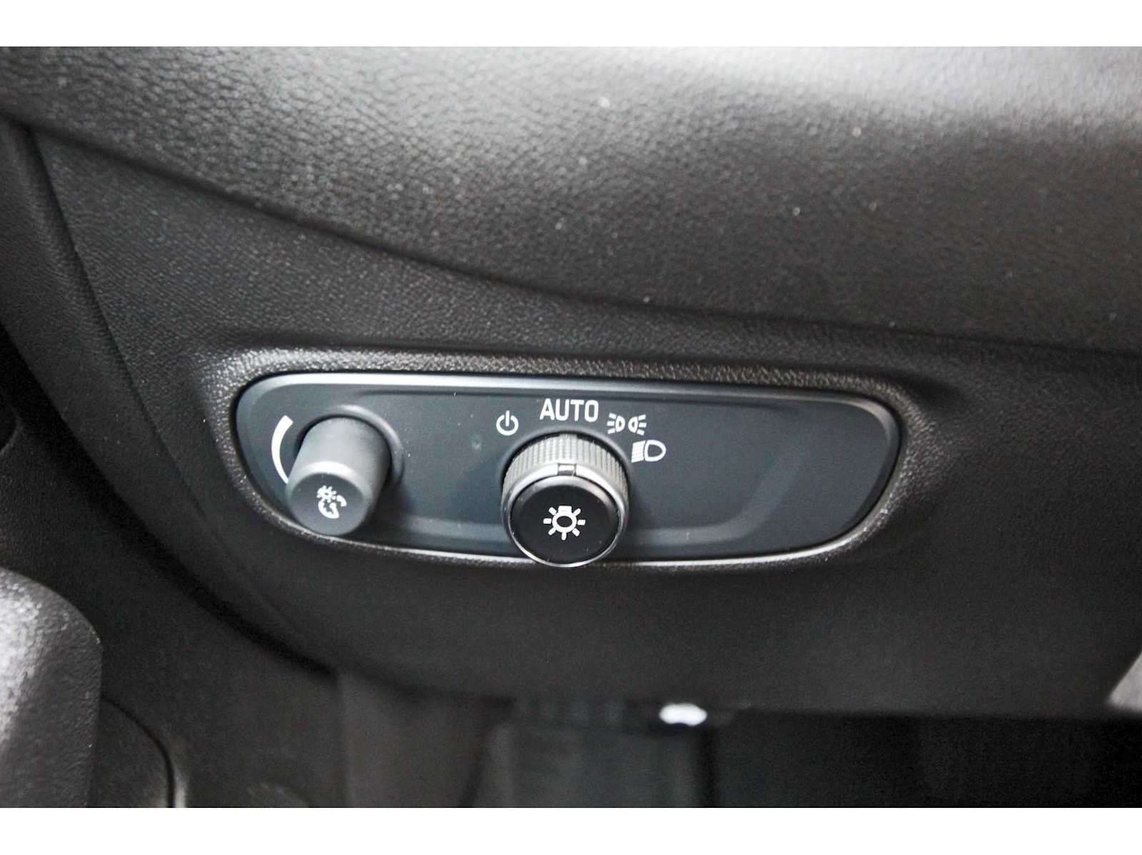 Used 2024 Chevrolet Equinox LT FWD image 18