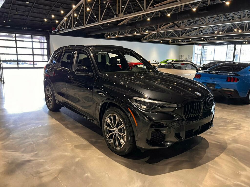 Used 2023 BMW X5 xDrive40i w/ M Sport Package image 7