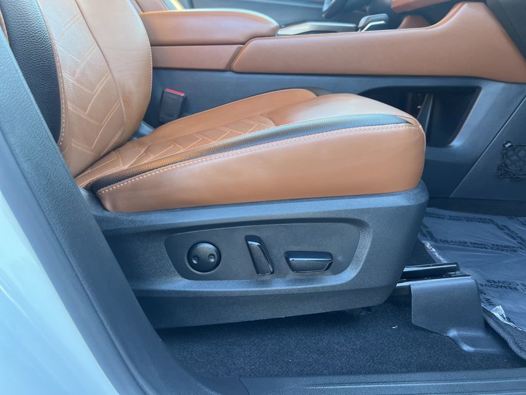 Used 2023 Nissan Pathfinder Platinum w/ Cargo Package AWD/4WD image 35