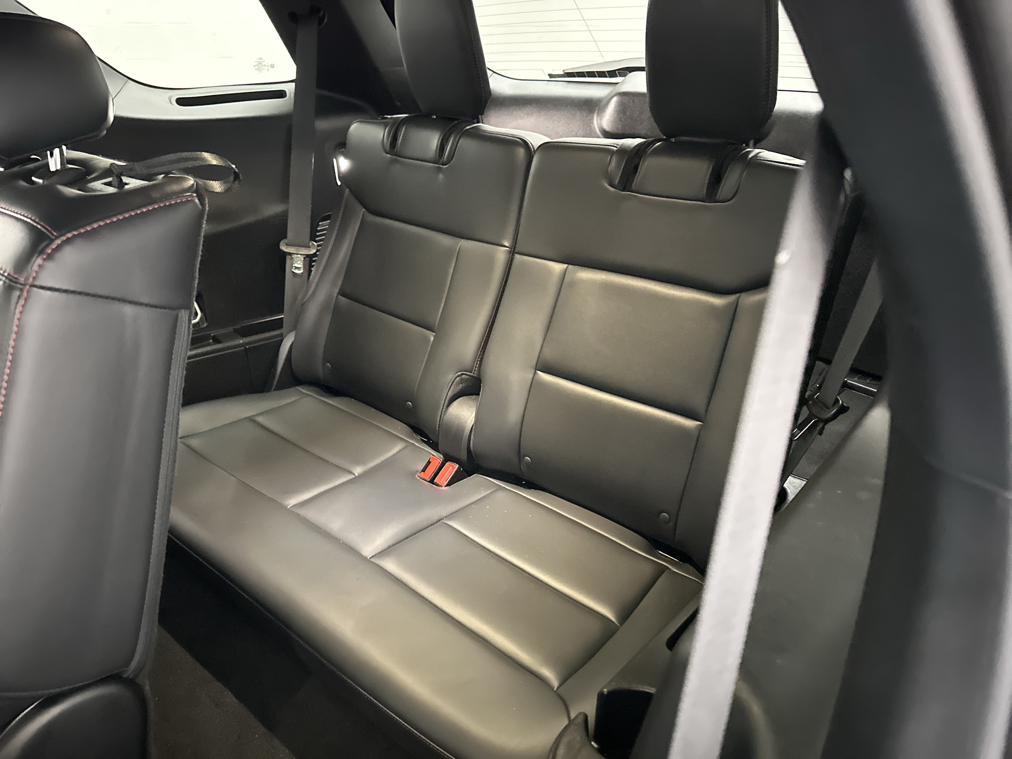 Used 2025 Ford Explorer ST-Line w/ ST-Line Street Pack AWD/4WD image 25