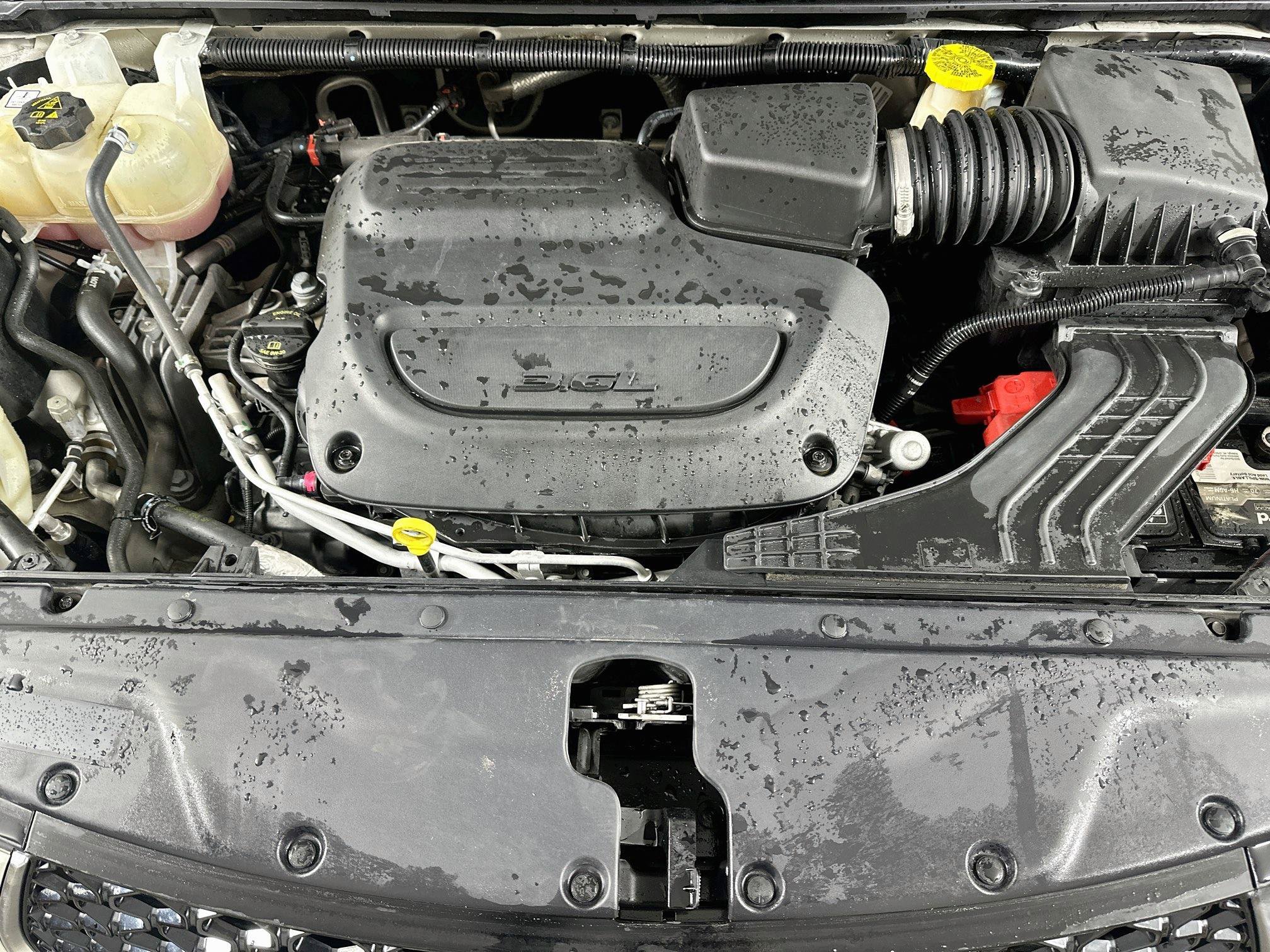 Used 2021 Chrysler Pacifica Touring FWD image 29