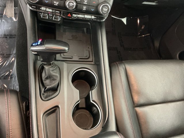 Used 2022 Dodge Durango R/T w/ Tow 'N Go Group AWD/4WD image 19