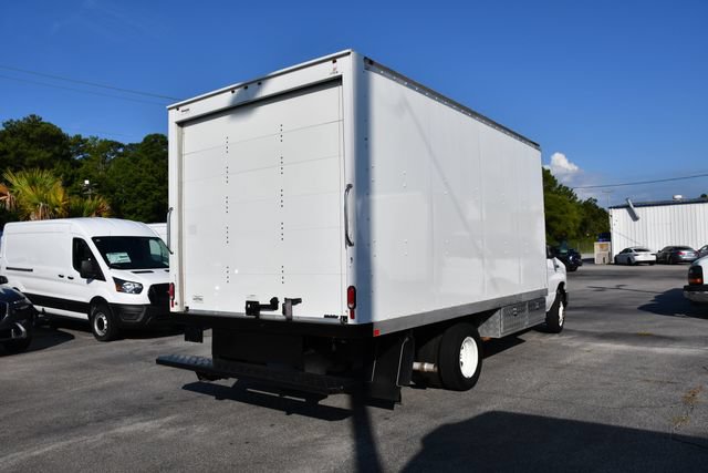 Used 2023 Ford E-450 and Econoline 450 Super Duty w/ Power Windows & Locks Group RWD image 3