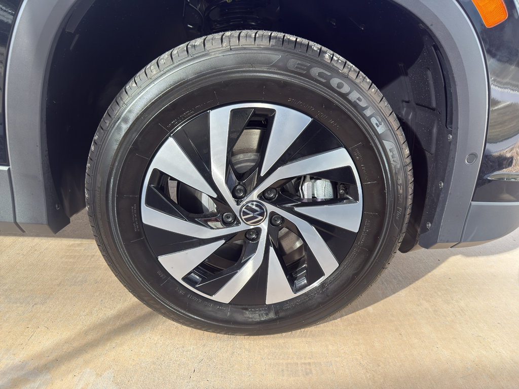 New 2025 Volkswagen Tiguan S image 17