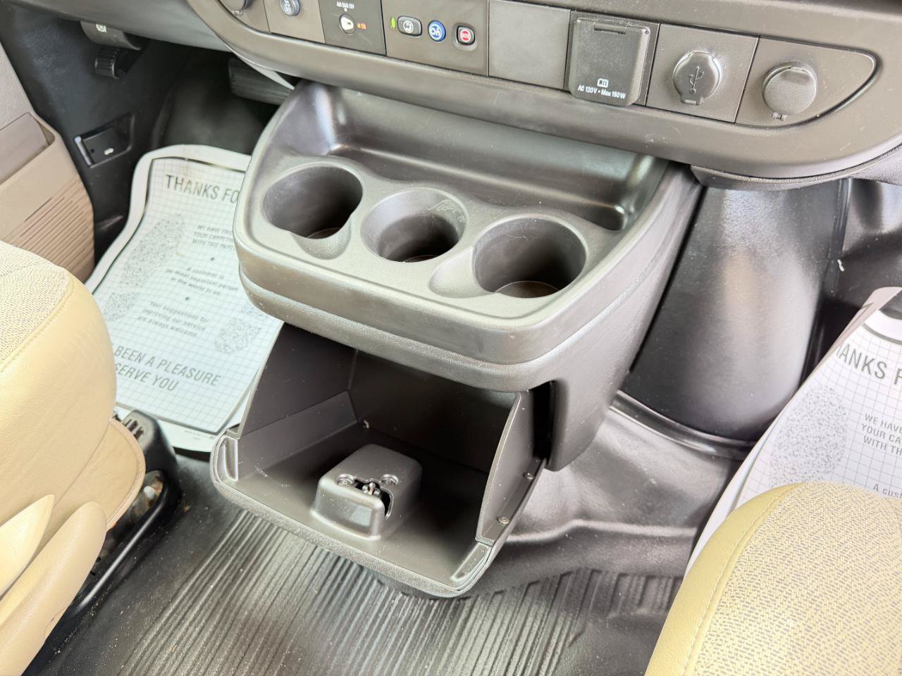 Used 2019 GMC Savana 3500 RWD image 41