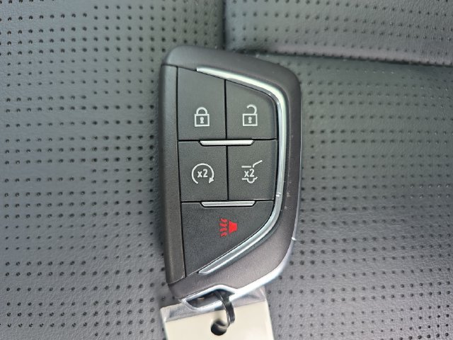 Certified 2024 Cadillac Lyriq Luxury w/ LPO, Floor Liner Package AWD/4WD image 35