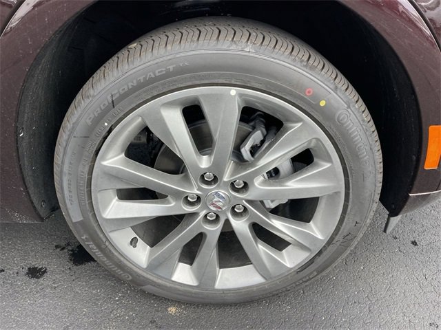 Used 2023 Buick Envision Avenir image 10