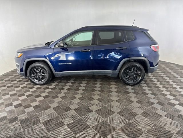 Used 2018 Jeep Compass Sport w/ Tech Group FWD image 5
