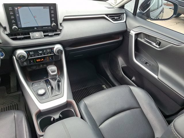 Used 2021 Toyota RAV4 Limited AWD/4WD image 16