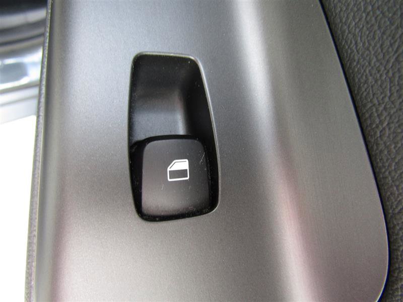 Used 2021 Hyundai Kona Limited image 39