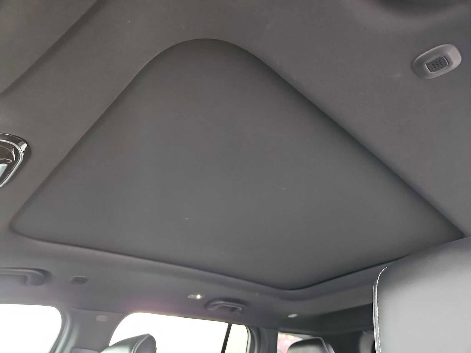 Used 2023 Jeep Grand Cherokee Overland image 20