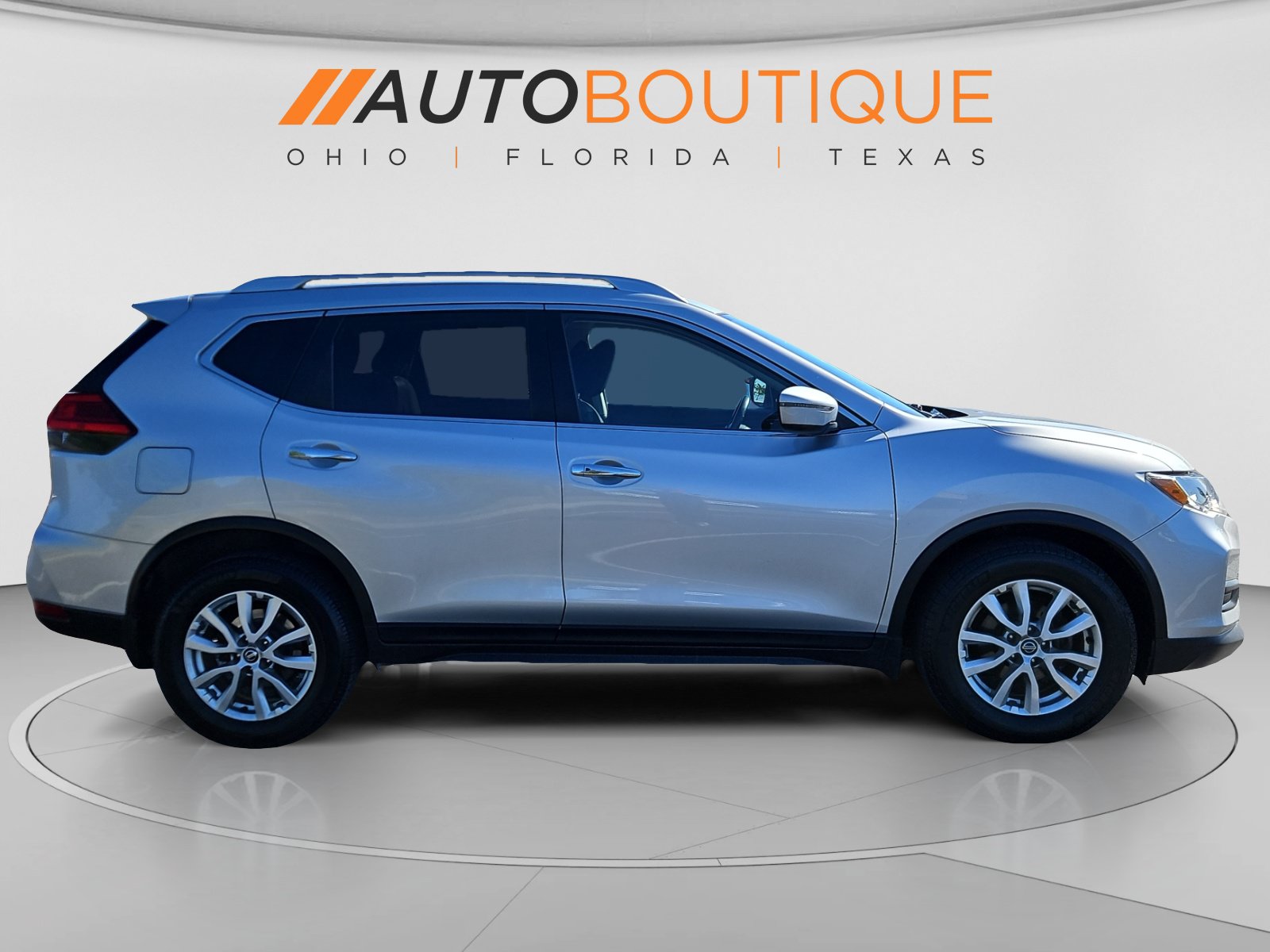 Used 2017 Nissan Rogue SV FWD image 6