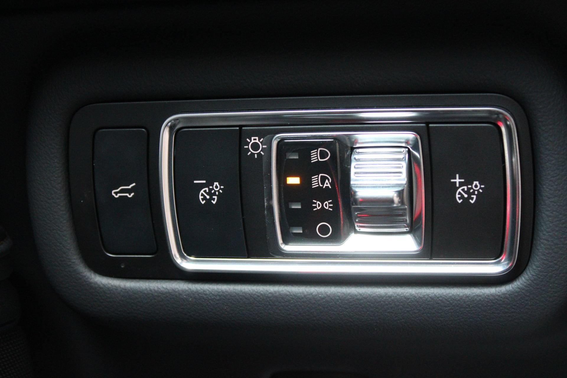 Used 2024 Lincoln Nautilus Premier w/ Equipment Group 102A AWD/4WD image 32