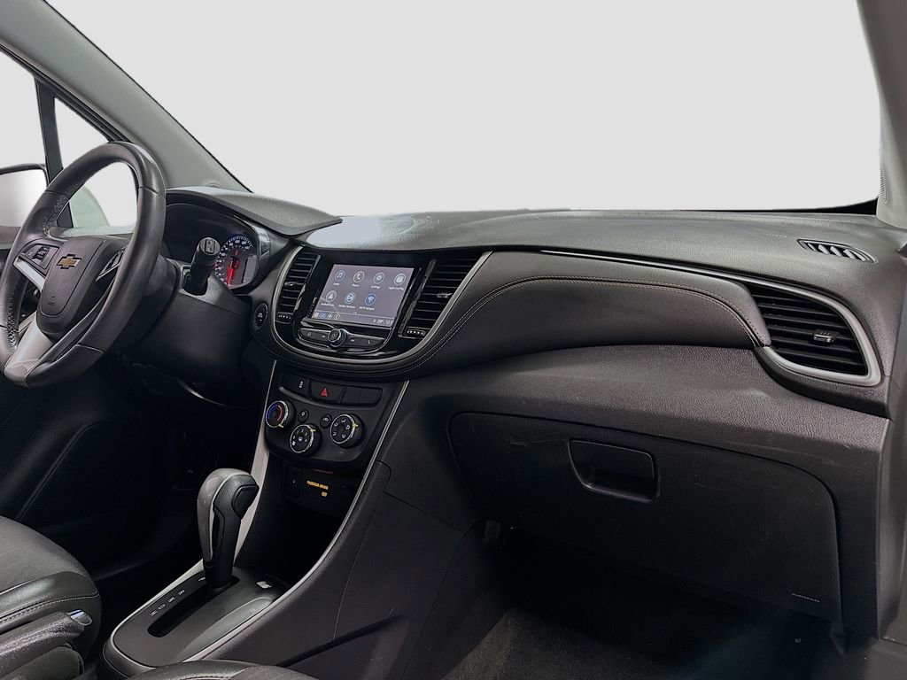 Used 2018 Chevrolet Trax LT w/ LT Convenience Package image 29