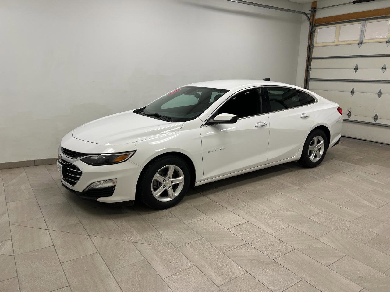 Used 2021 Chevrolet Malibu LS w/ Driver Confidence Package II FWD image 6