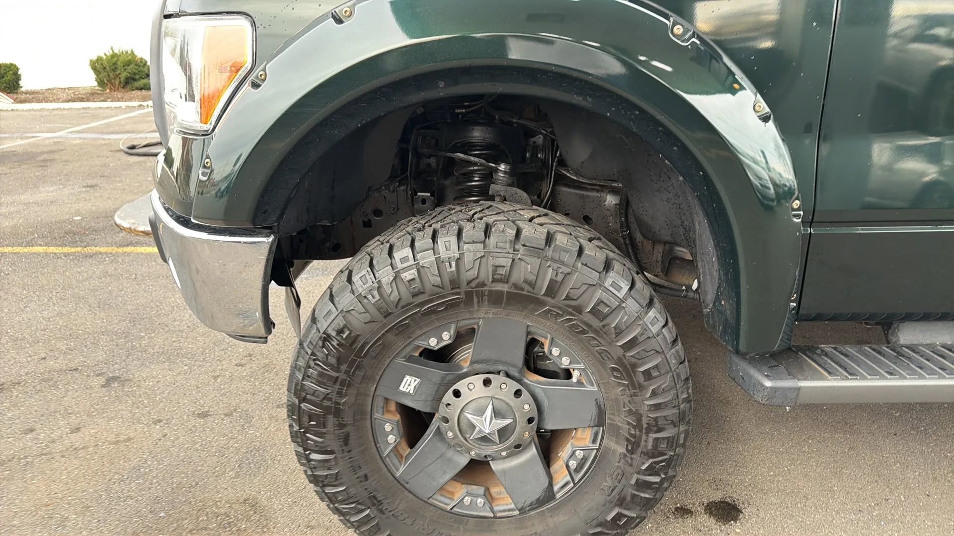 Used 2013 Ford F150 XLT w/ Mid Equipment Group image 39