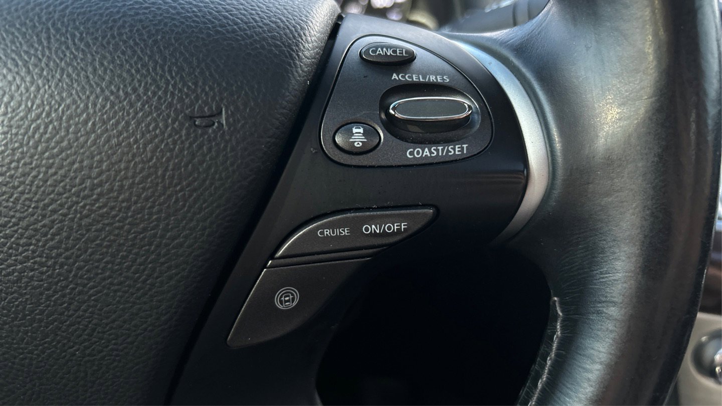 Used 2016 INFINITI Q70 L 3.7 w/ Deluxe Touring Package image 34