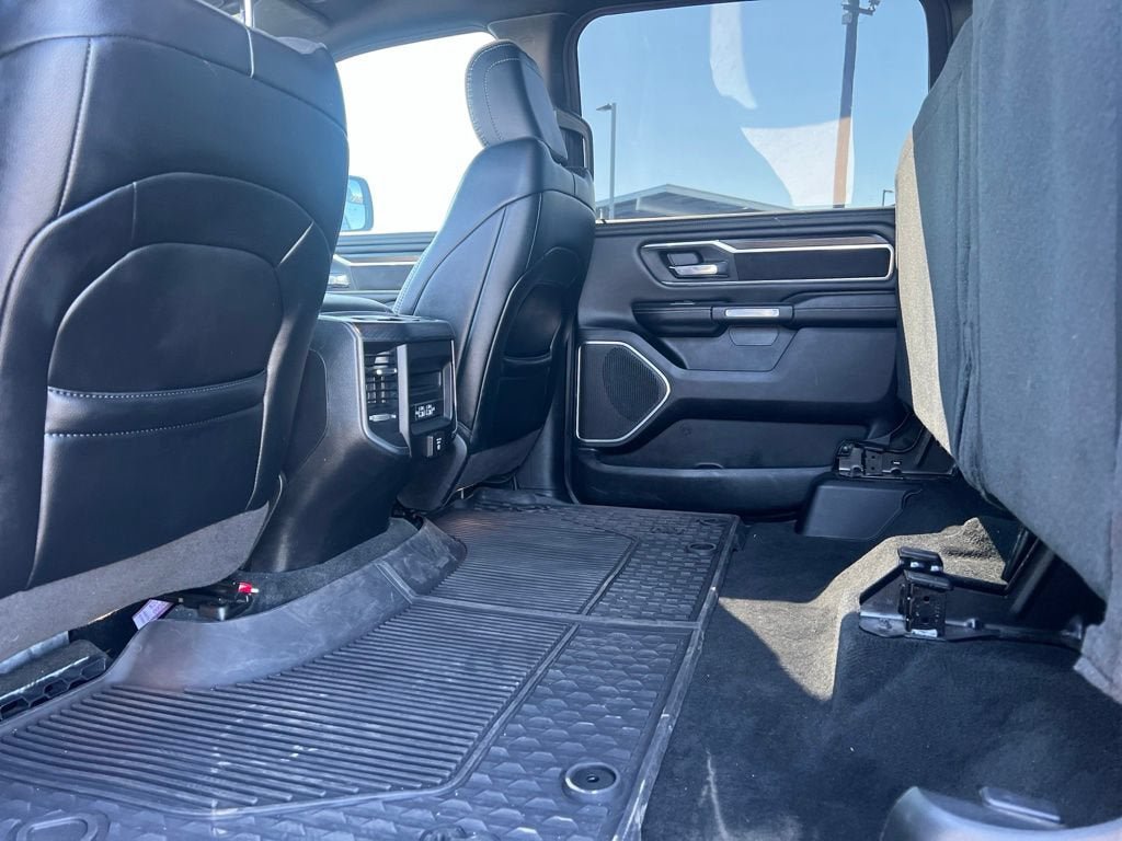 Used 2023 RAM 1500 Laramie AWD/4WD image 10