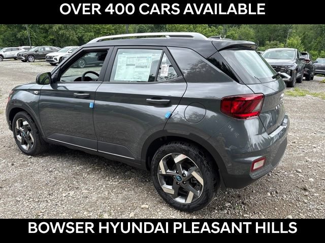 New 2026 Hyundai Venue SEL FWD image 3