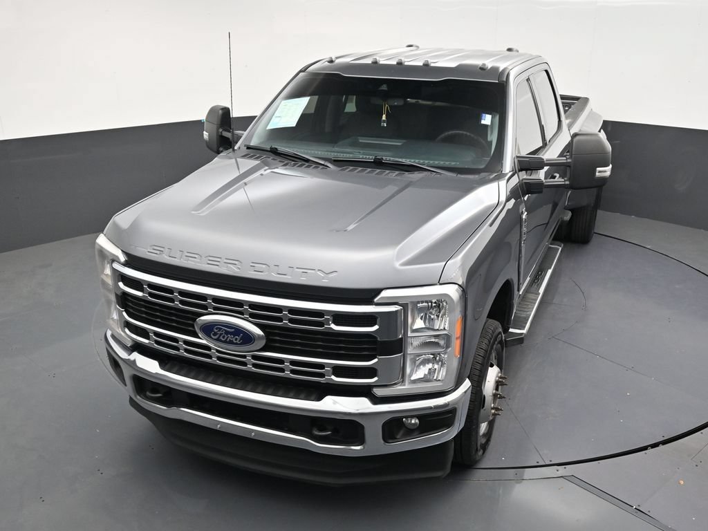 Used 2023 Ford F350 XLT w/ Camper Package AWD/4WD image 18