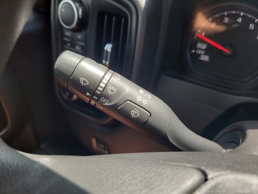 Used 2022 Chevrolet Silverado 1500 Custom AWD/4WD image 24